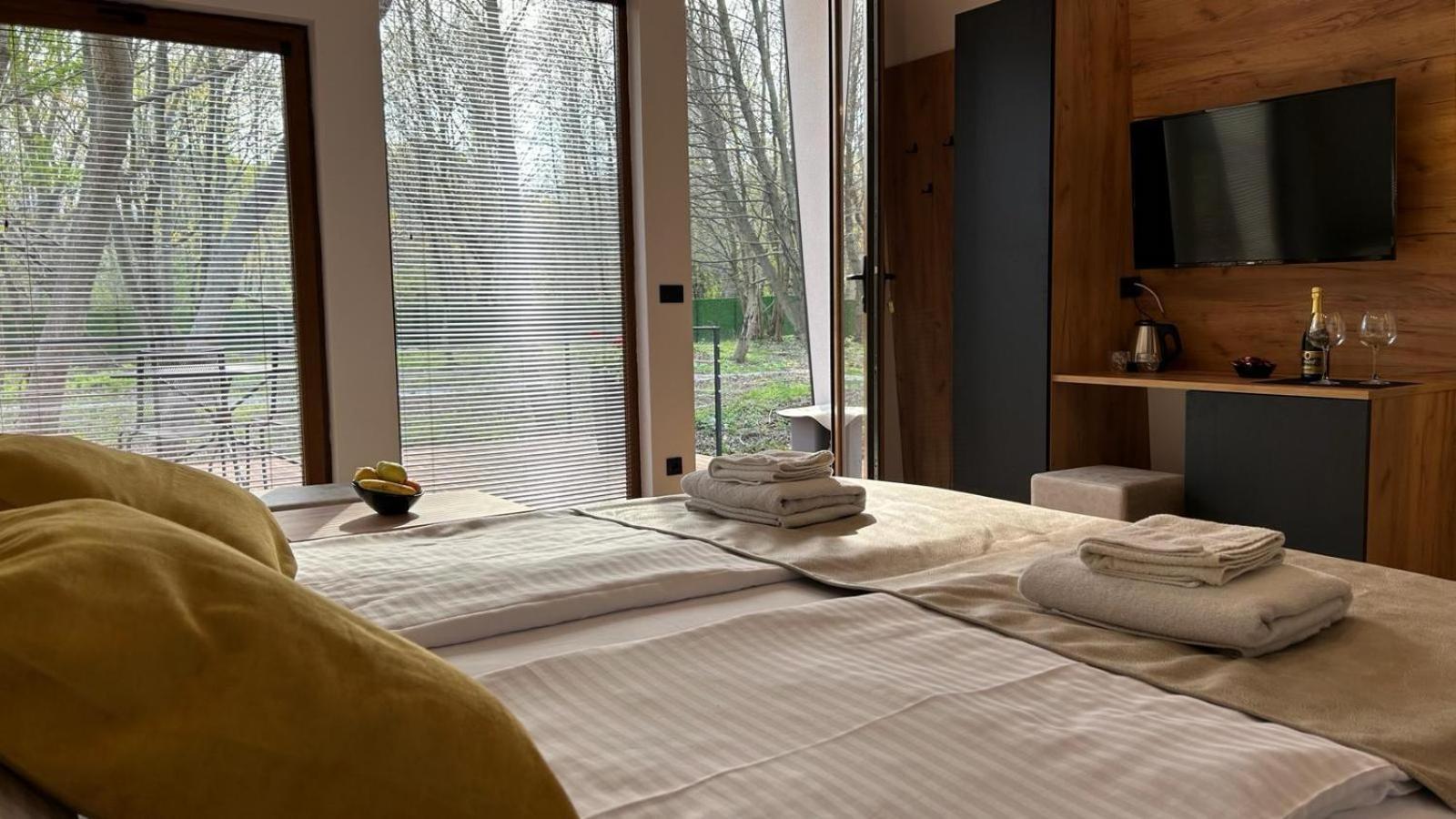 Lodge Blisku Do Gradot - Riverfront Luxury Skopje